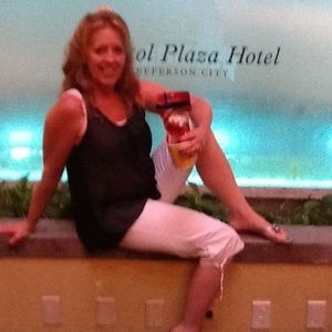 Meet your Posher, Carrie